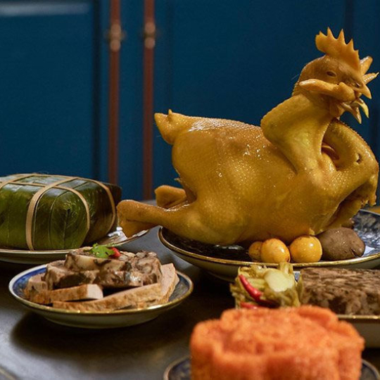 Mâm cỗ Gà cúng ngày rằm 