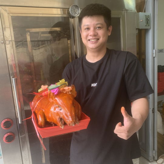 Heo Quay Cúng Gia Tiên